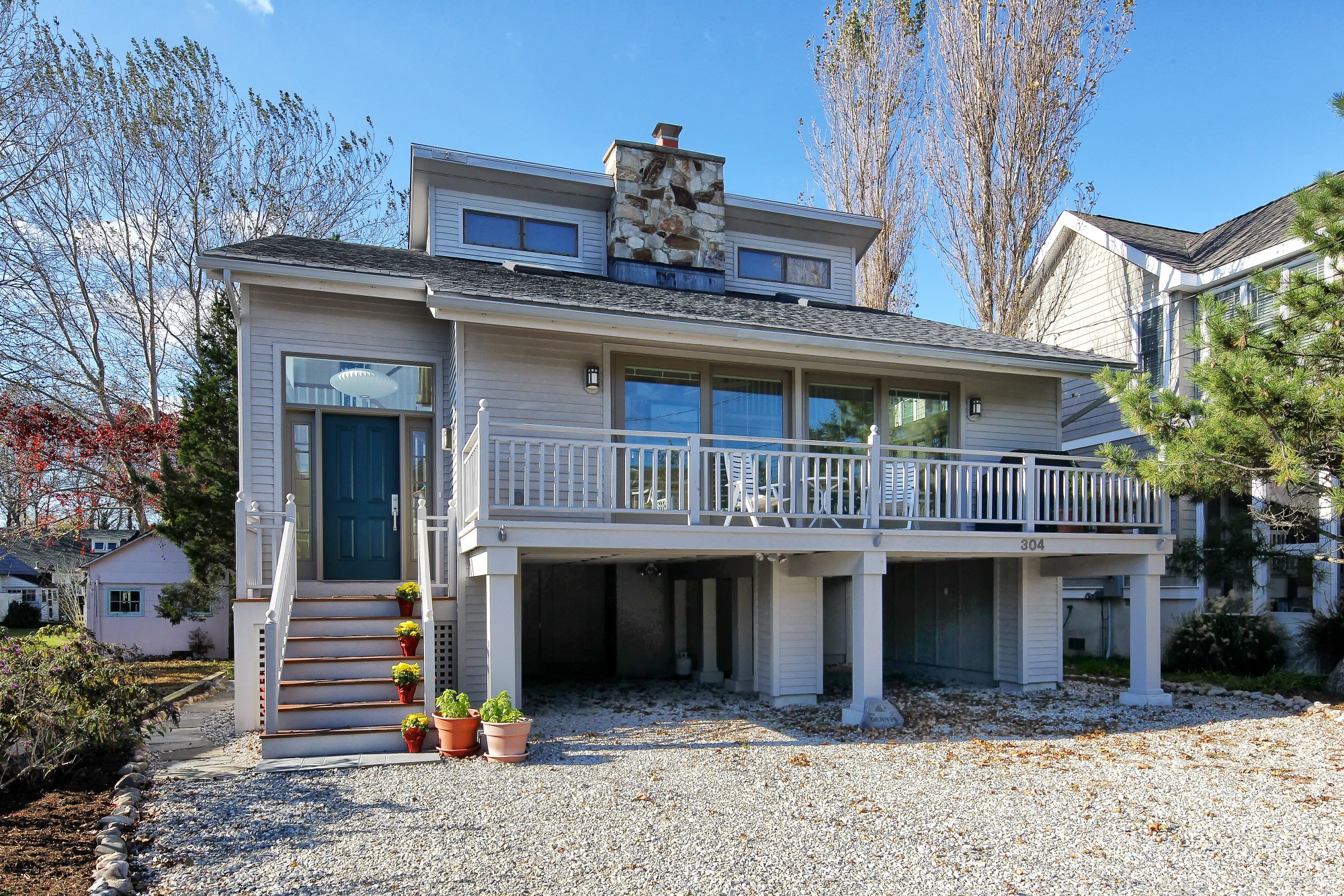 light-filled-beach-house-cape-may-point-nj